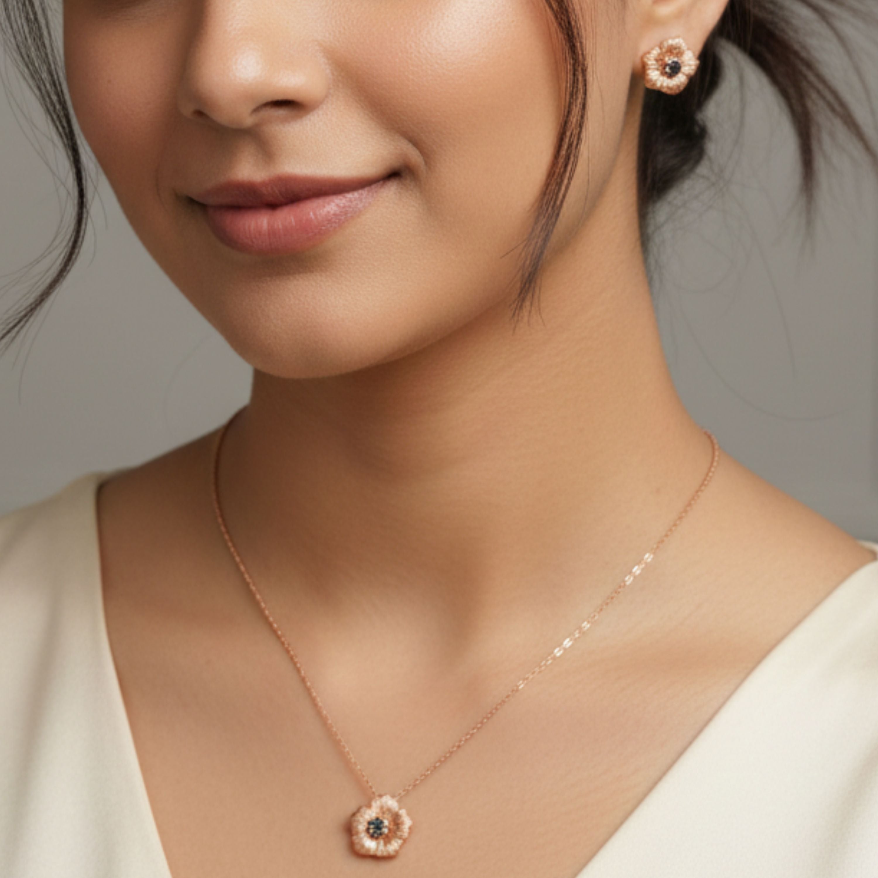 Rosette Bloom Pendant Set