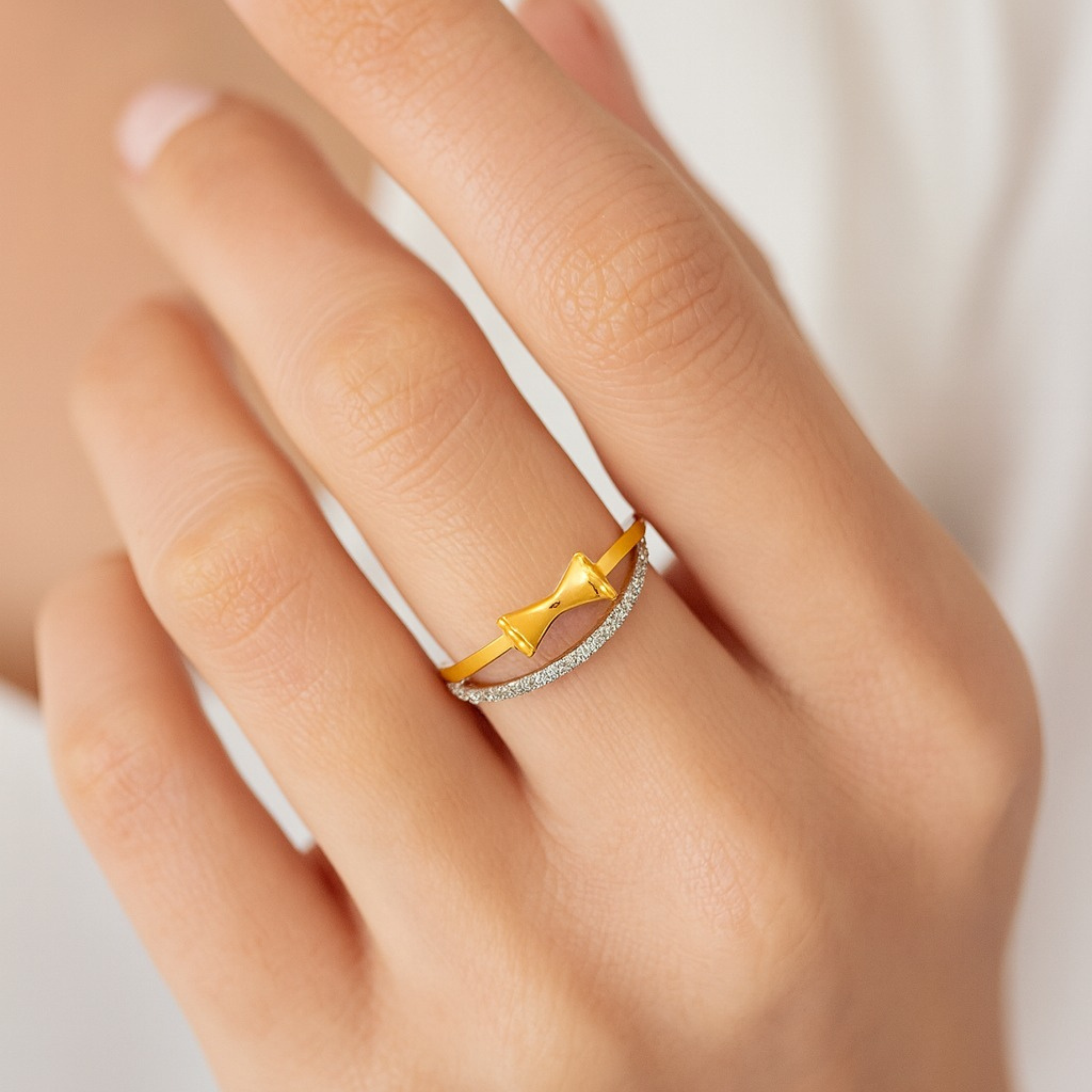 Bow Elegance Ring