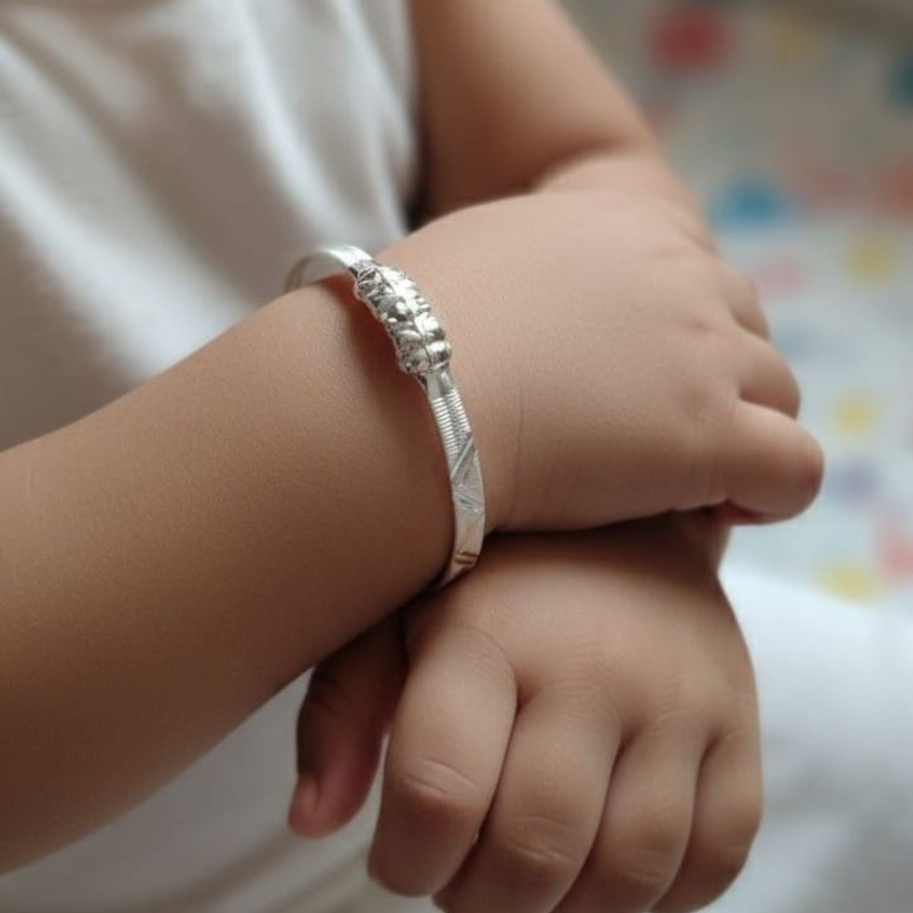 Aakarti Charm Kada