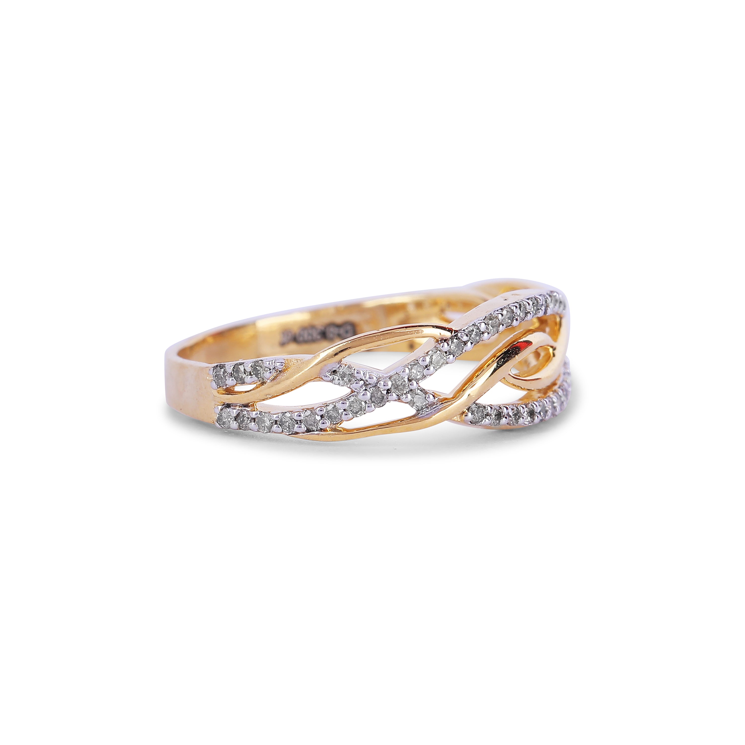 Twist Elegance Ring