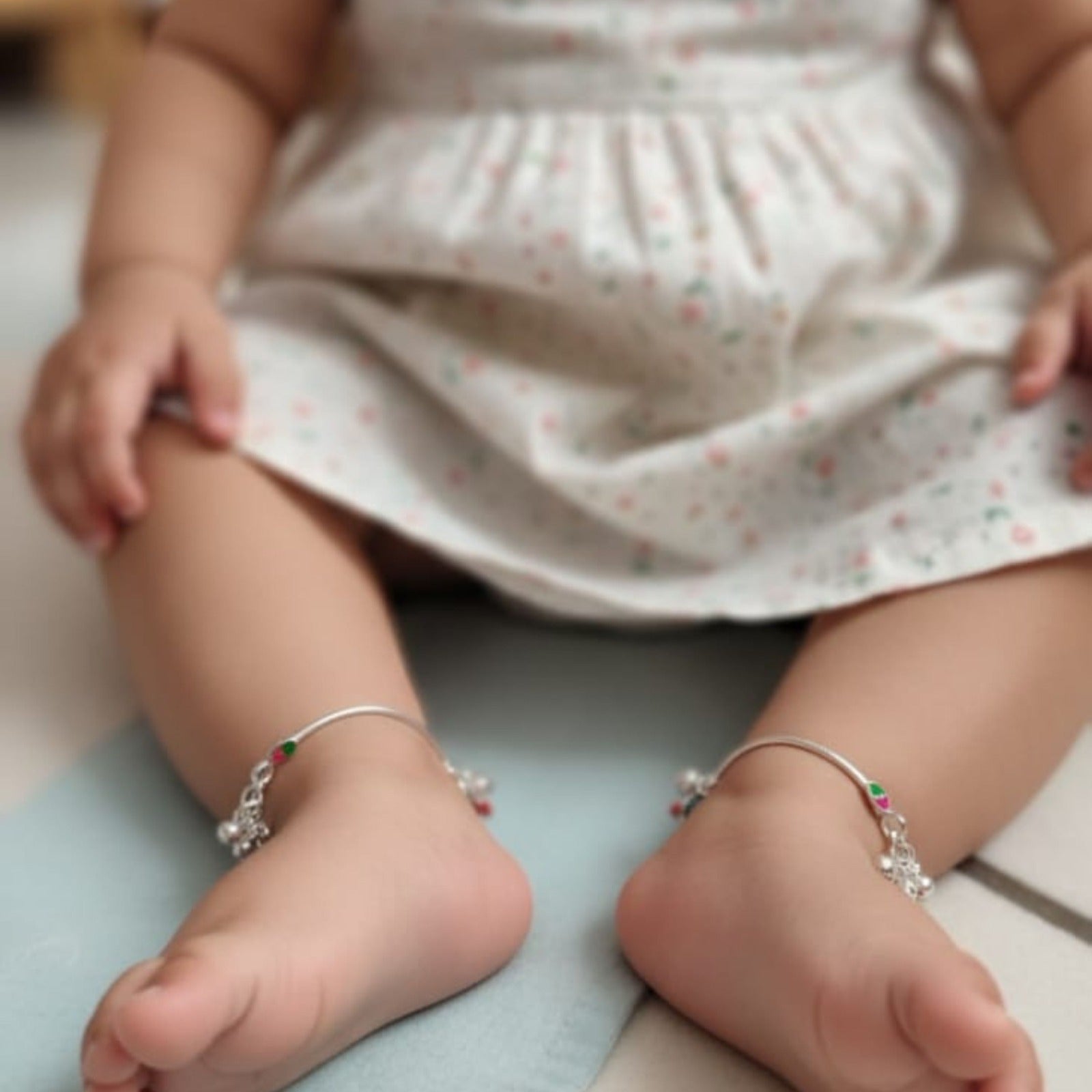 Color Pearl Silver Payal