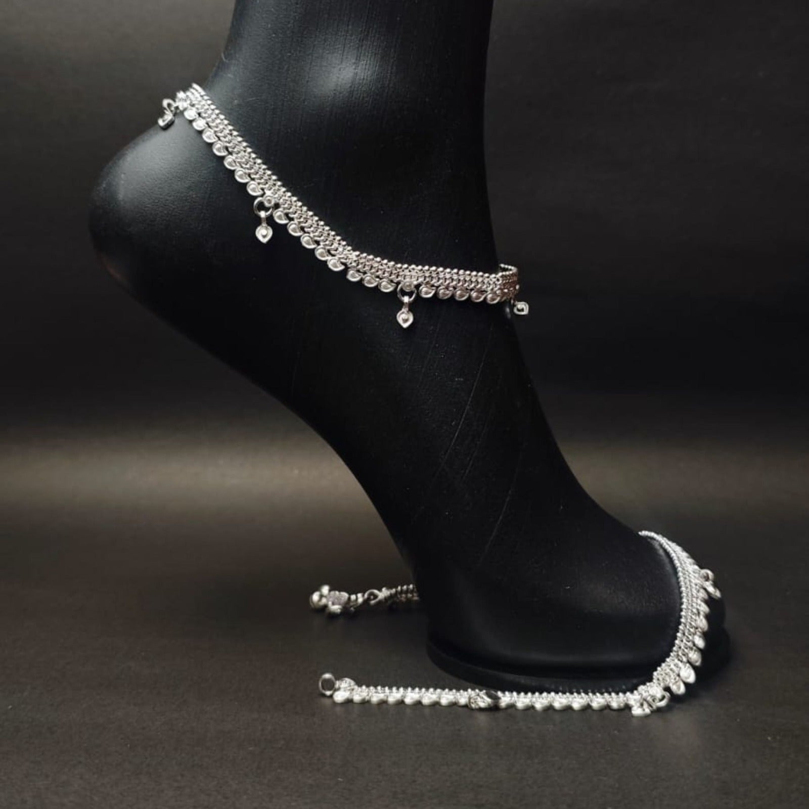 Nupurika Classic Silver Payal