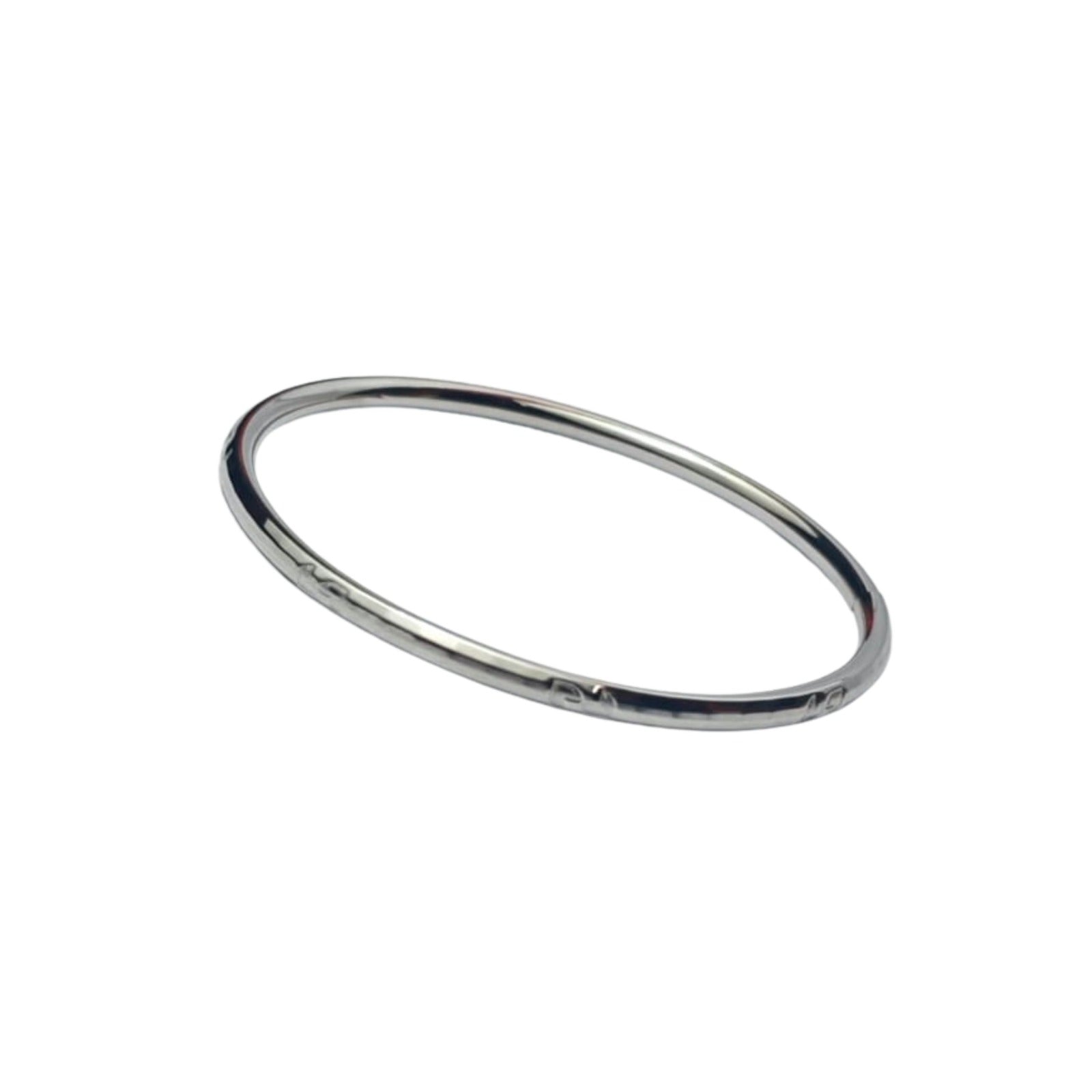 Silver Sleek Round Bangle