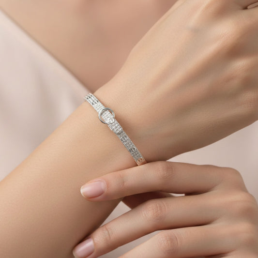 Halo Loop Crystal Bracelet