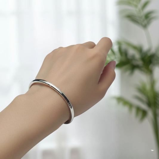 Silver Elegant Engraved Bangle