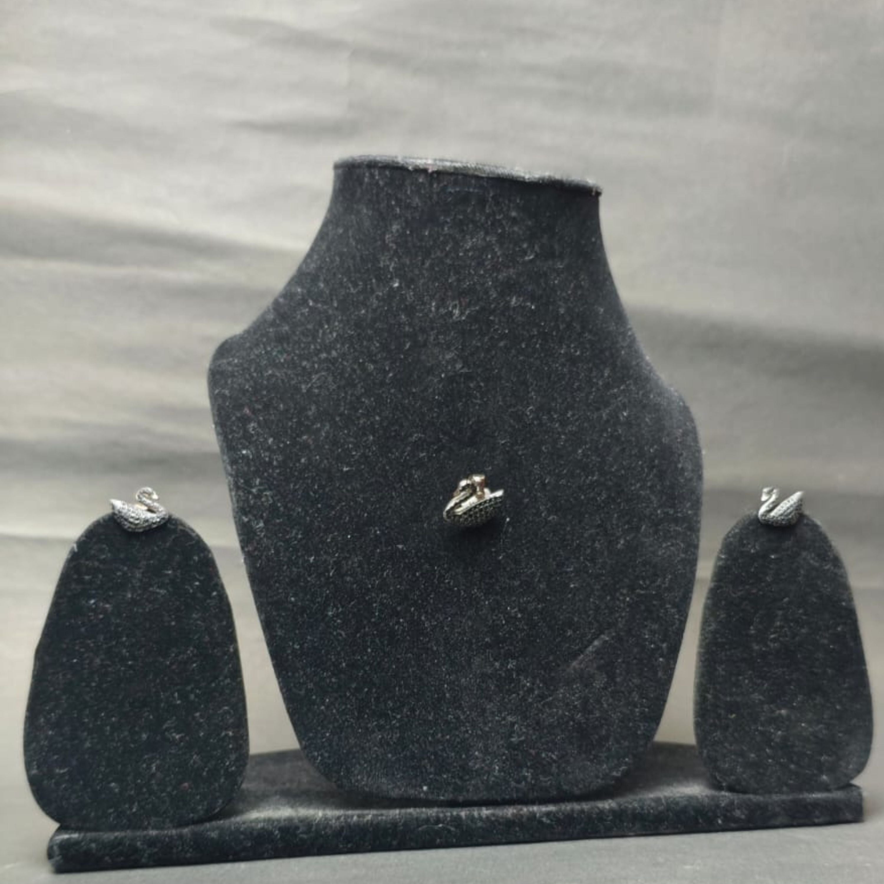 Swan Grace Silver Pendant & Stud Set