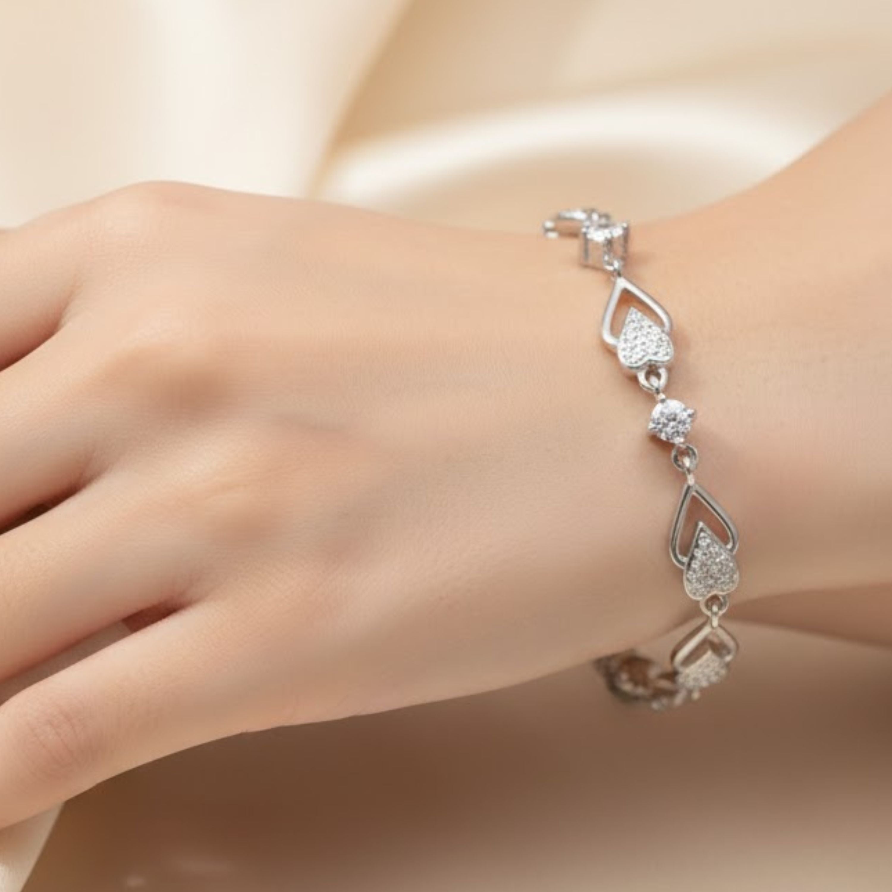 Sweet Heartlet Bracelet