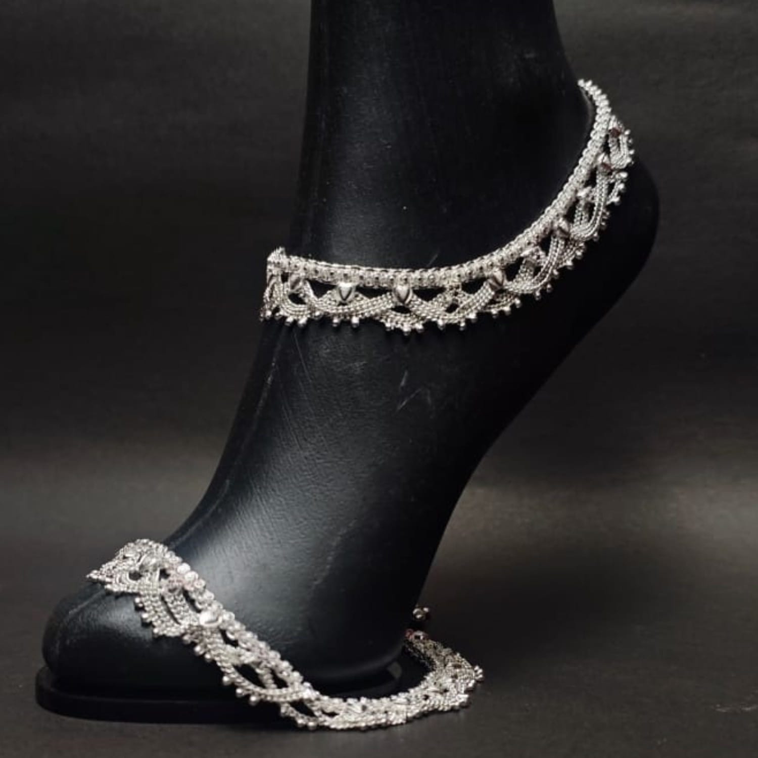 Rajsi Noor Silver Payal