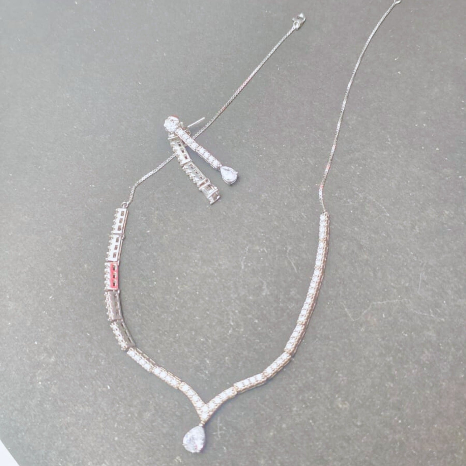 Silver Radiant Drop Necklace Set