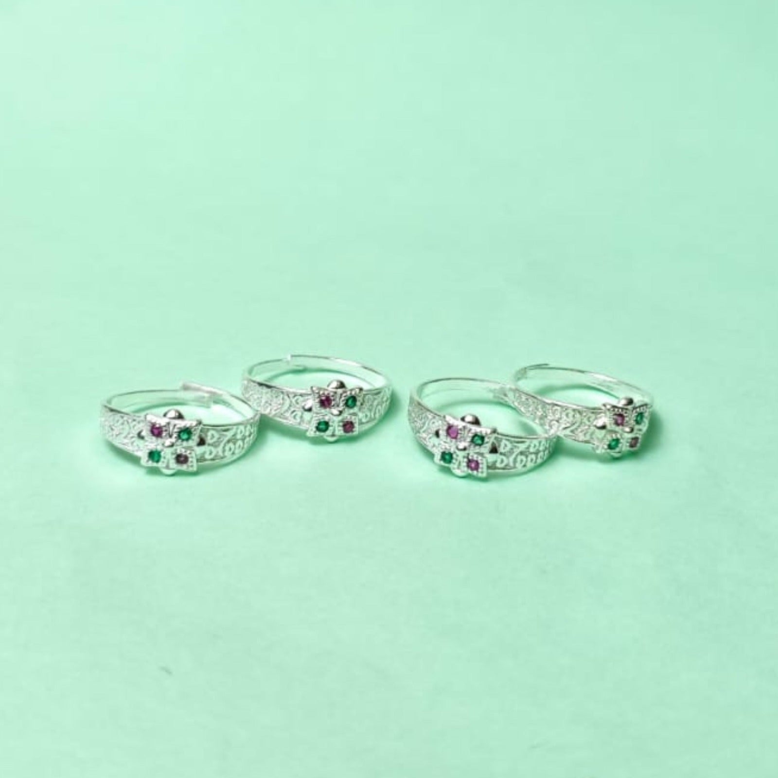 Emerald Ruby Heritage Silver Toe Ring