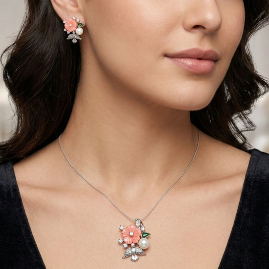 Blossom Pearl Grace Pendant Set