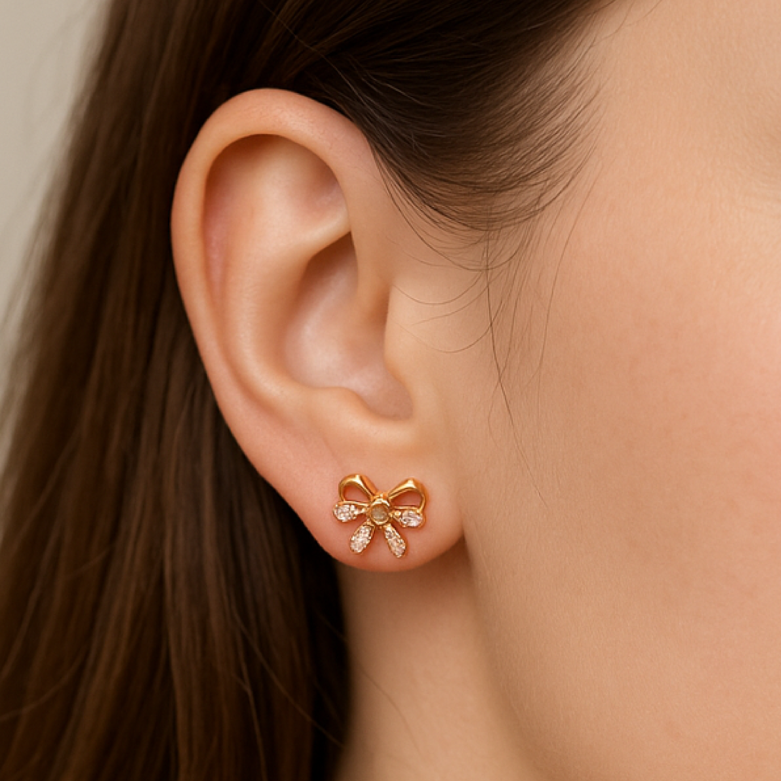 Crystal Knot Stud