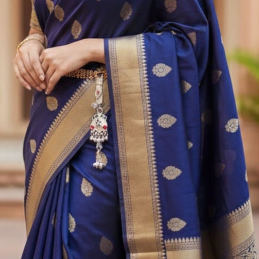 Royal Grace Silver Keychain