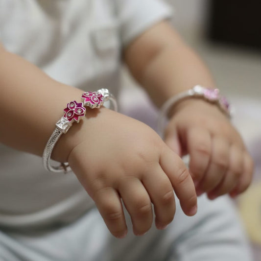 Twin Lotus Silver Kada