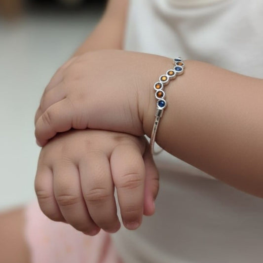 Tiny Hands, Timeless Shine Kada