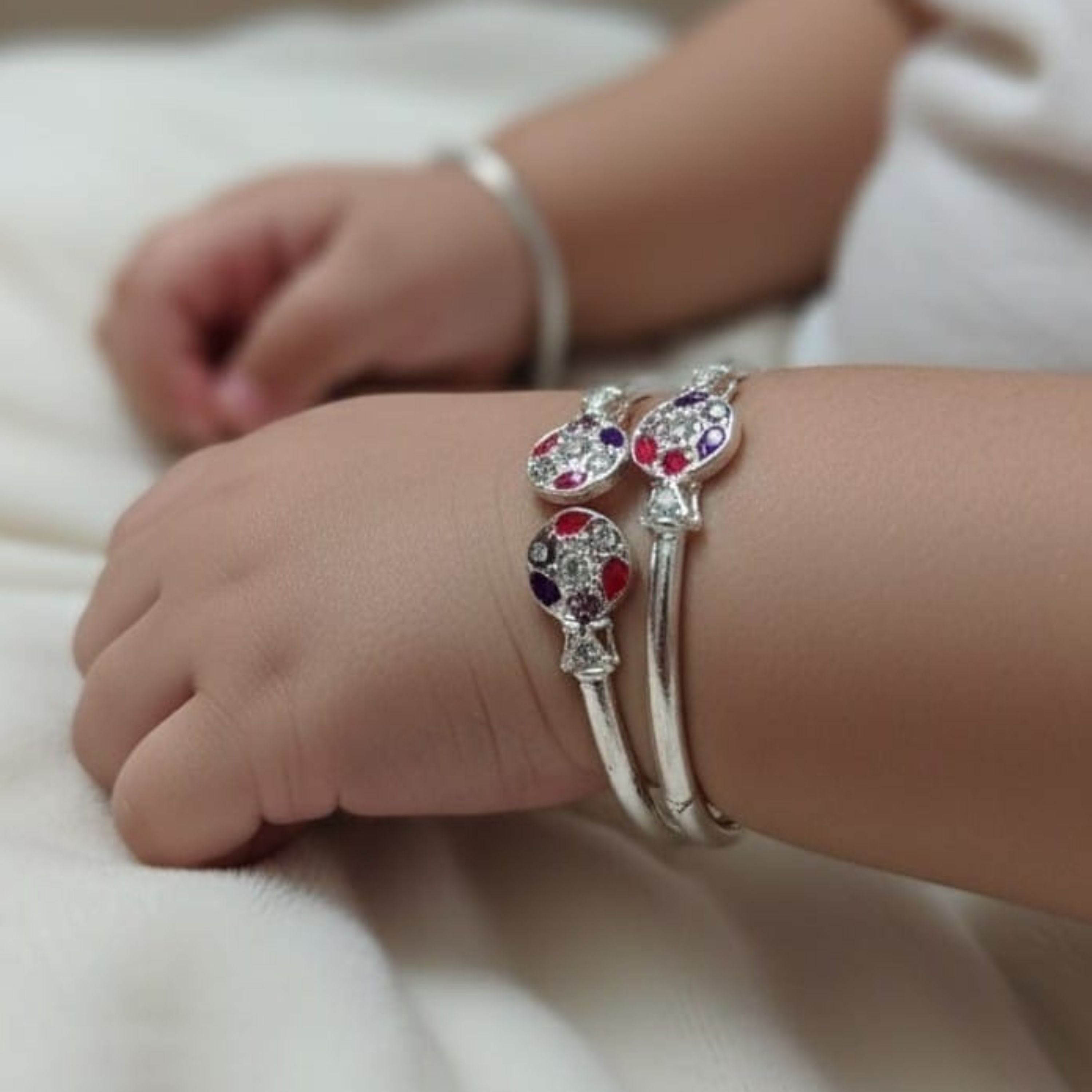 Tiny Hands with Silver kada