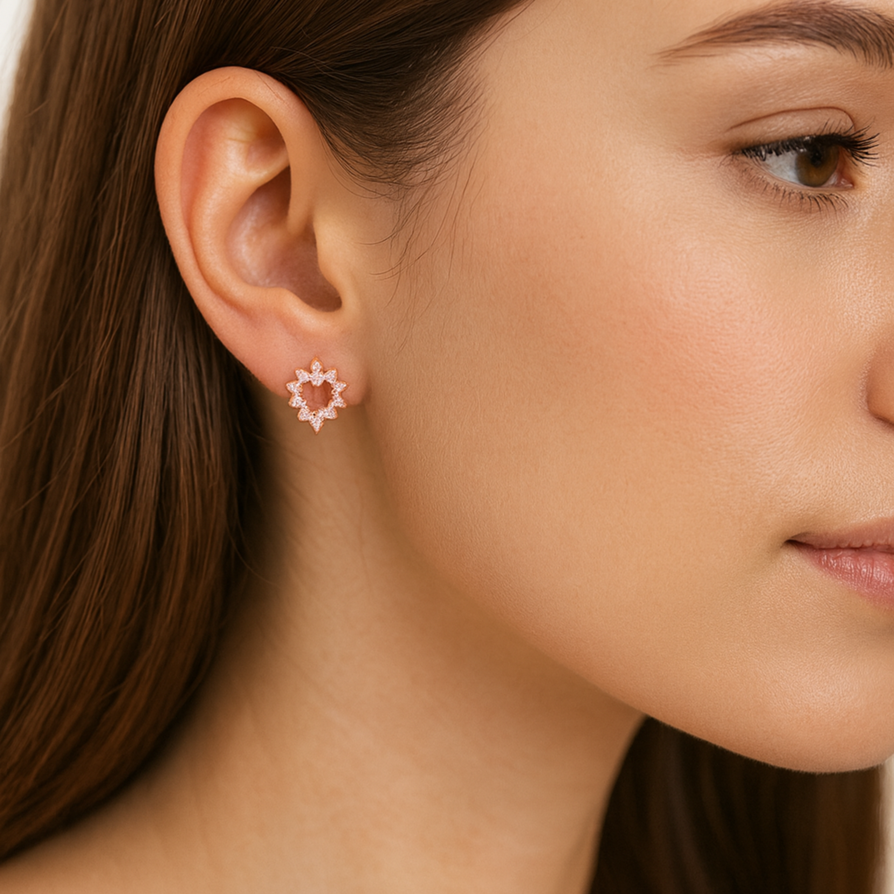 Dainty Spark heart Stud