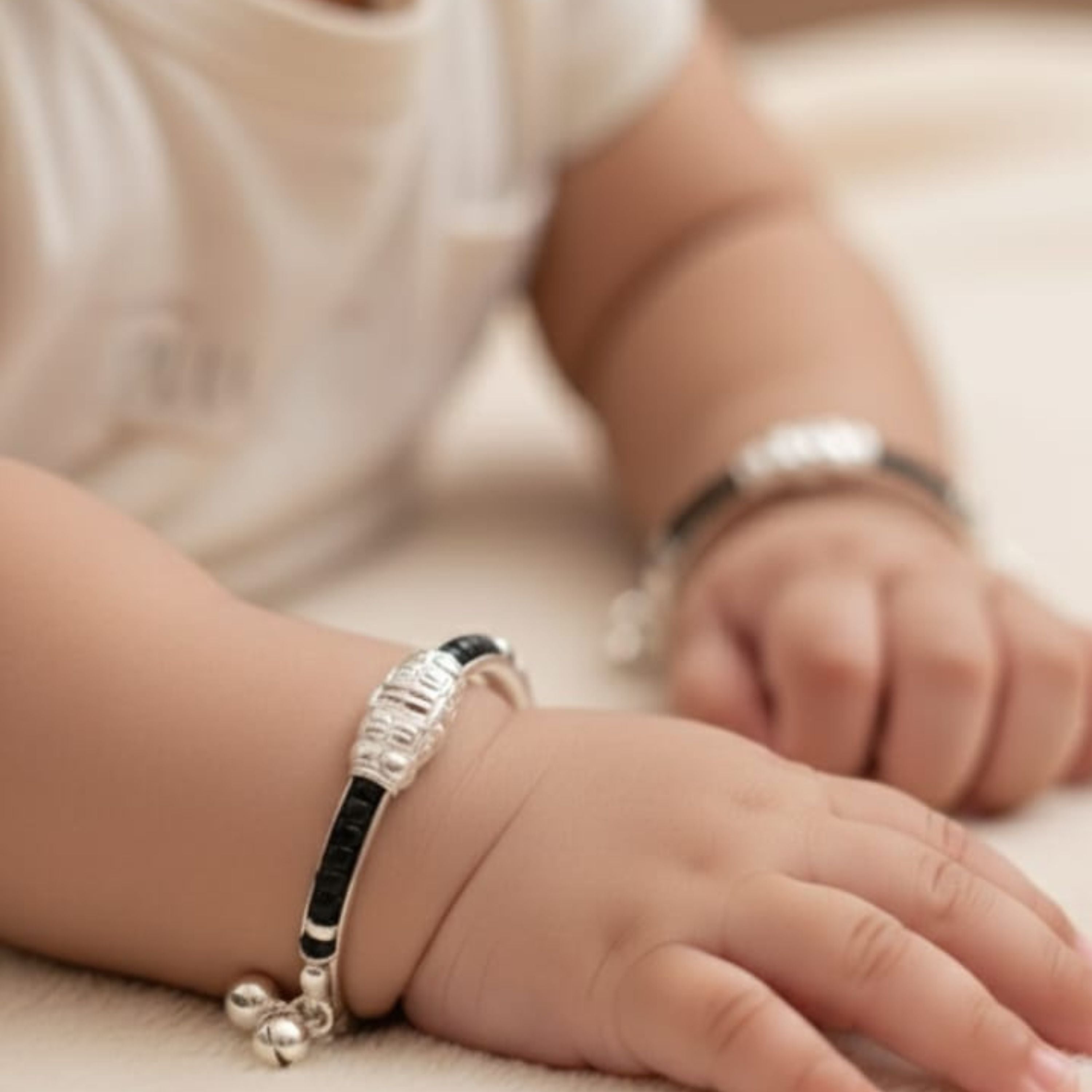 Midnight Noir Charm Kada