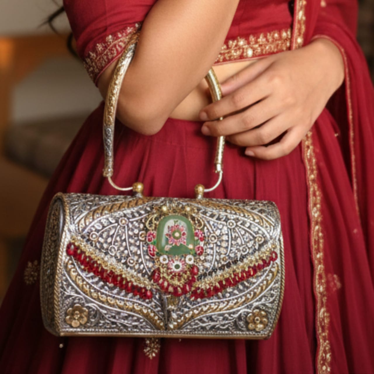 Silver Maharani Heritage Clutch