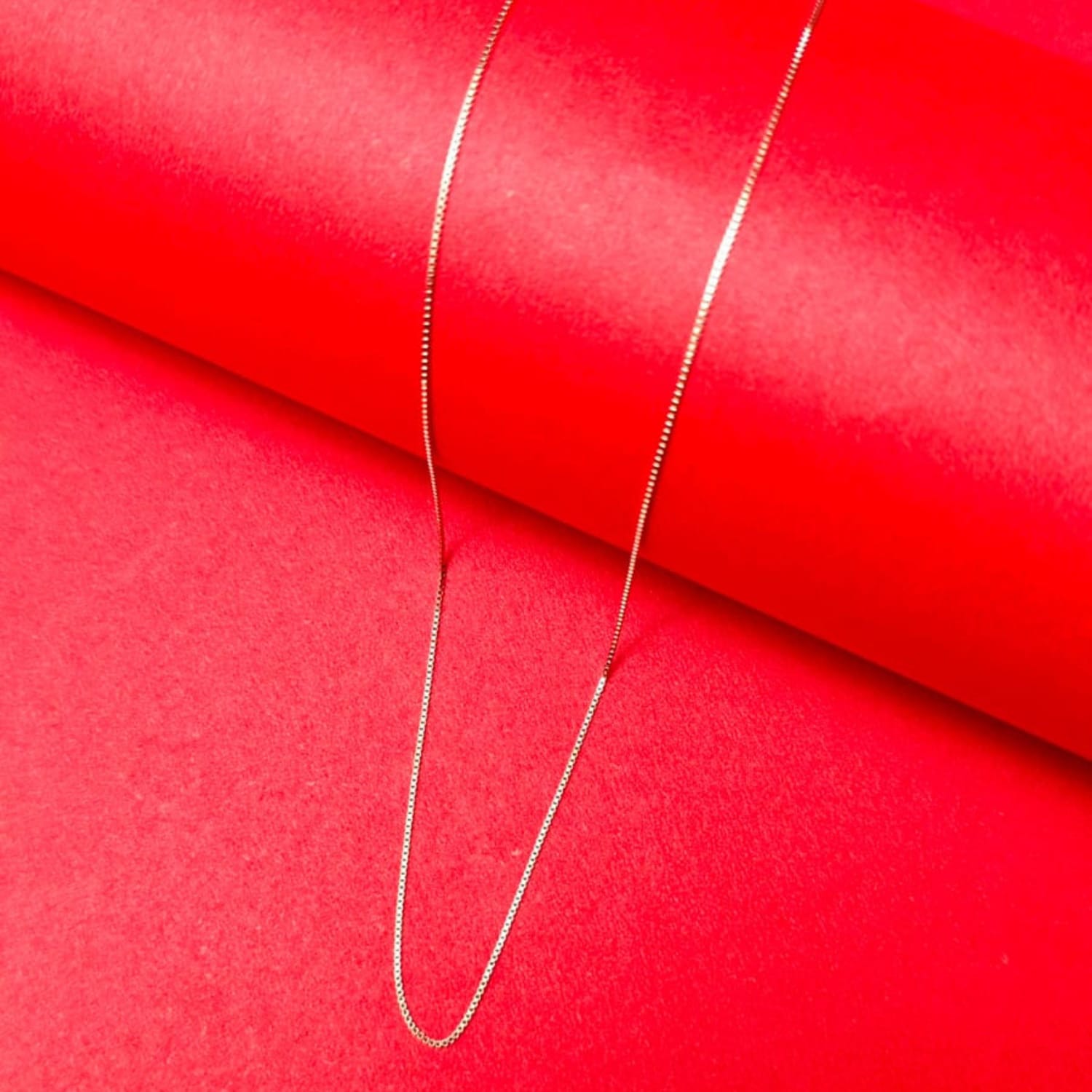 Classic Glow Silver Chain