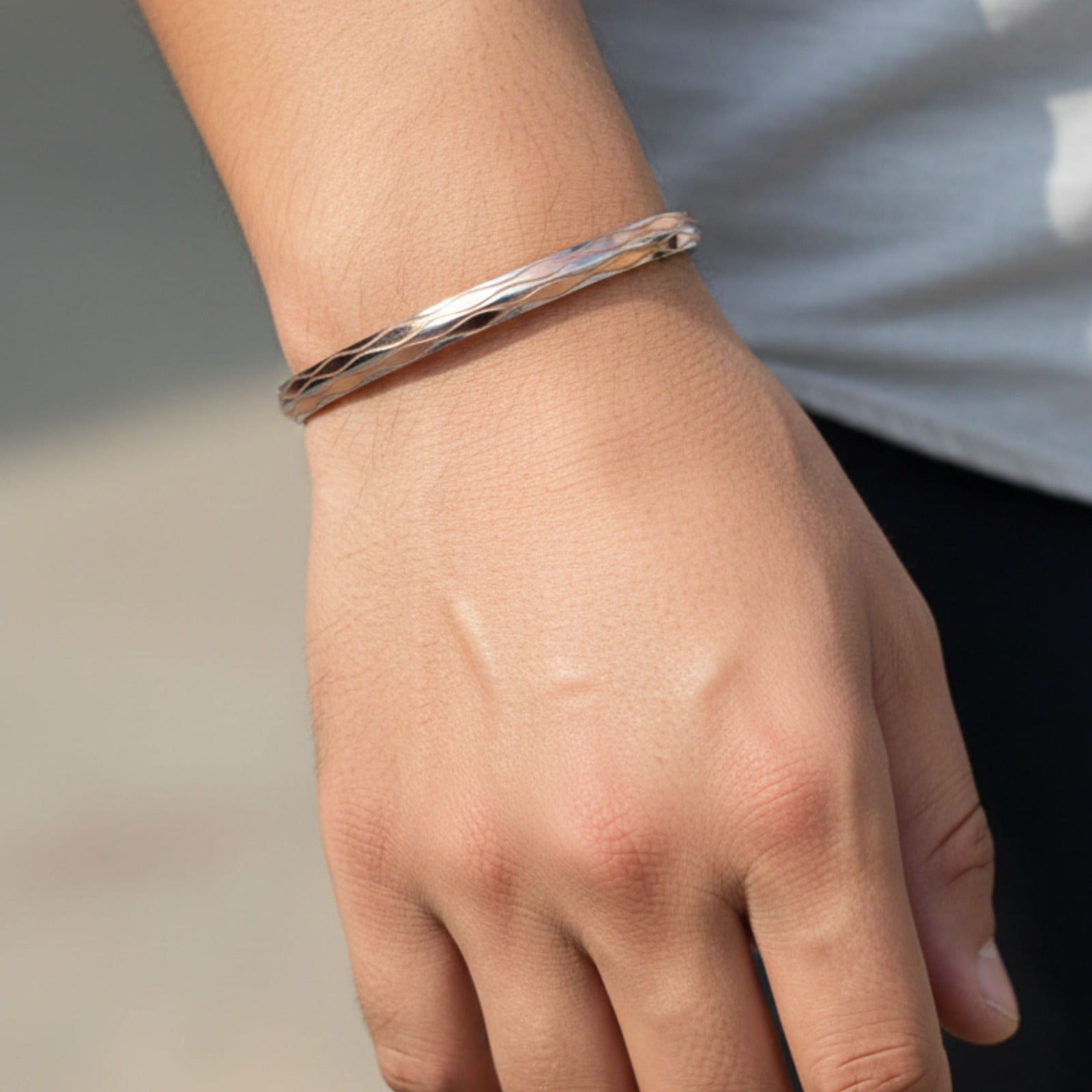 Silver Wave Border Kada