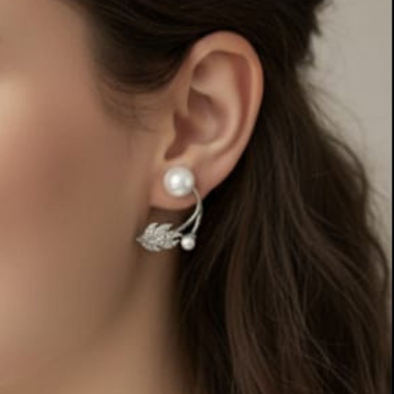 Pearl Leaf Curve Sterling Silver Stud Earring